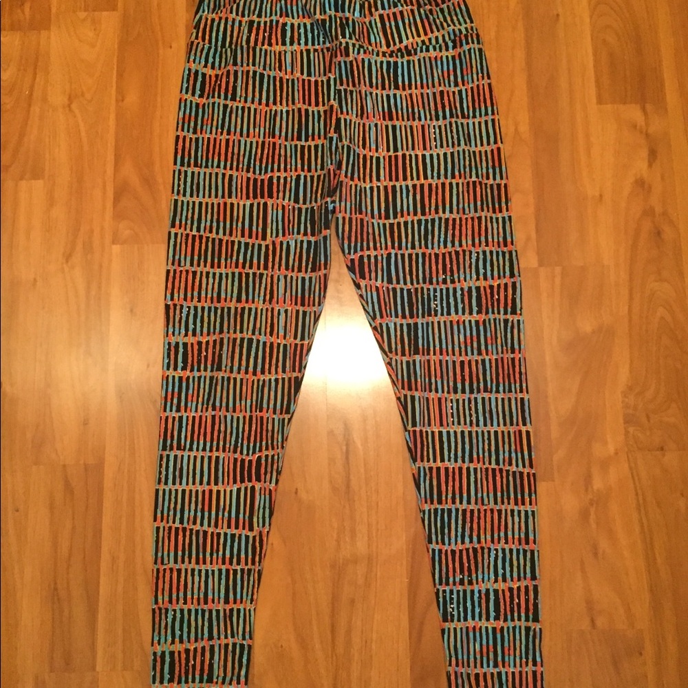 LulaRoe T&C leggings EUC Tall & Curvy